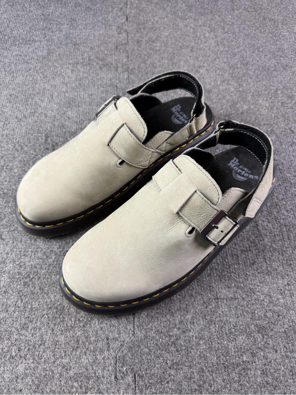 Dr Martens Jorge II Mens Sling Back Slip On Sandals Size 11 Beige